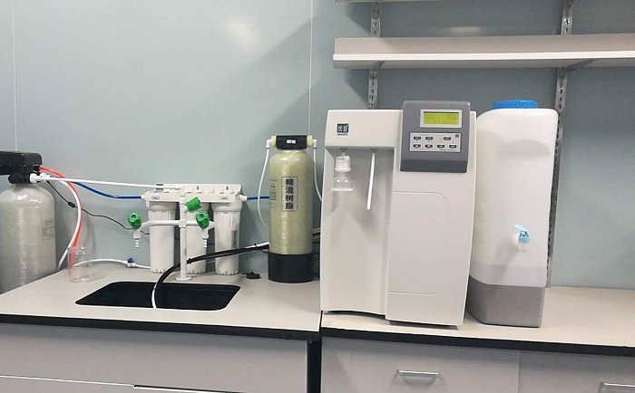 ULUP高端型超純水機(jī)產(chǎn)品實拍