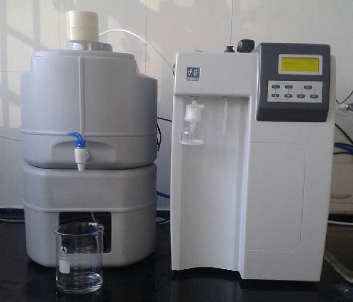 ULUP高端型超純水機(jī)產(chǎn)品實拍