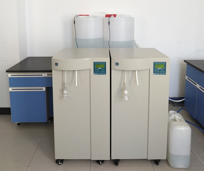 ULUP高端型落地式超純水機(jī)產(chǎn)品實拍